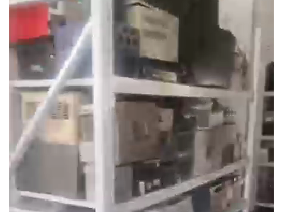 一批变频器及配件处理图1