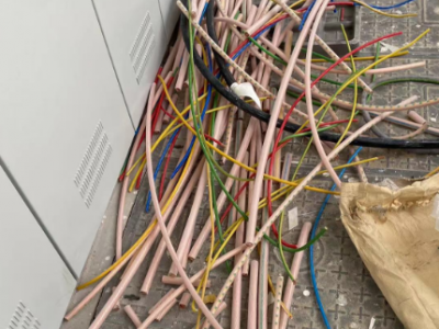 5吨左右废铁及几百斤电缆头处理图2