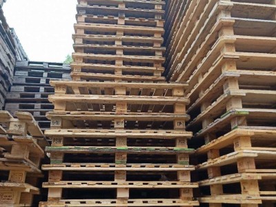 大量木托盘出售图3