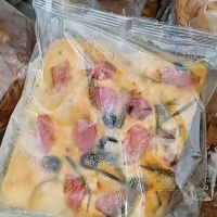两万多个意面包处理（每个180克）