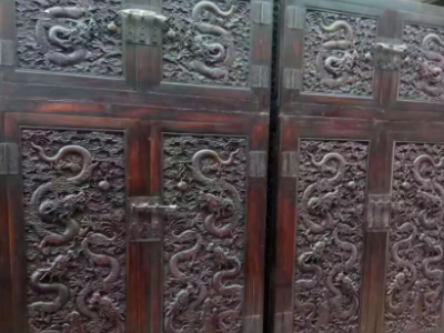 一套祖辈老红木家具转让处理