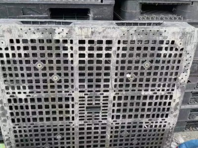 260个左右塑料托盘处理（双面网格重型加8根以上钢管）