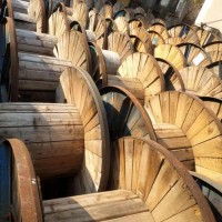 盐城回收电缆盘公司高价专业上门回收电缆盘