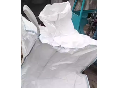 厂里每月一两千条吨袋处理