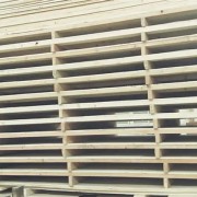 昆山玉山木托盘回收公司高价上门回收各类木托盘