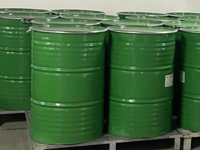 厂里每个月1000多个铁桶及塑料桶处理