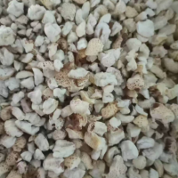 厂里每个月四五十吨过期爆米花处理