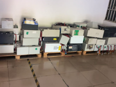 两吨左右磷酸铁锂电池处理