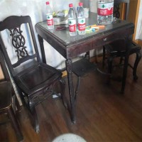 90年代大红酸枝家具高价回收  红木大衣橱回收价格