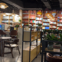 一百多平咖啡店设备、家具物资打包处理