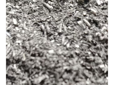 每个月四五吨生铁屑处理