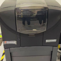 一台工业打印机及一台扫描仪设备处理