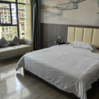 倒闭酒店三十多个房间家具家电、布草等物资打包处理