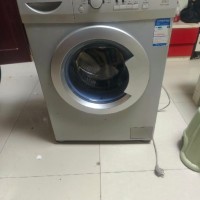 处理家用的滚筒洗衣机，7.8成新，可正常使用