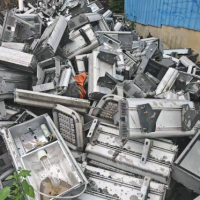 一批灯具、消防器材、铁围栏等废品处理