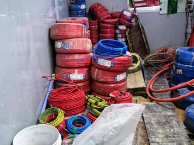 工地工程剩余2万多米2.5民兴电缆处理