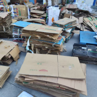 厂里每个月七八吨废纸箱板处理