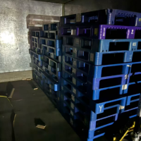 1000多个塑料托盘处理