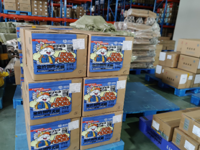 一吨多库存猫粮狗粮包食品装袋处理