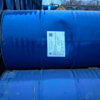 公司500多个铁桶及300多个塑料桶处理