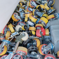 几百个芯片设备转移万向轮处理