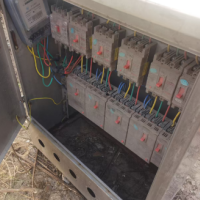 工地七个配电箱及一些机械设备处理
