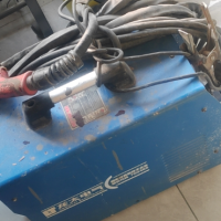 工地上有一批电动工具要处理