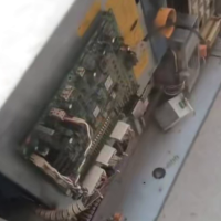 六七十套已拆除电梯打包处理