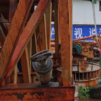 工地两台80吨、一台10吨、一台5吨龙门吊行车设备处理