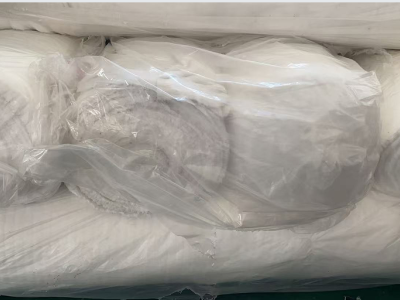 10匹舒棉绒布料和150多件睡衣处理