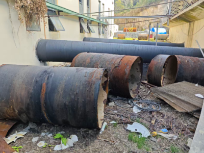 公司15吨废铁处理