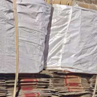 厂里每个月一批废纸、废铁、废塑料处理