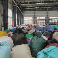 厂里每个月一批废布料处理