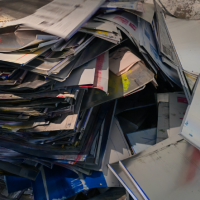 厂里每个月两吨多铝合金印刷板处理