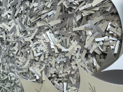 灯具厂每个月几百吨废铝处理