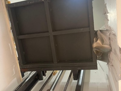 有一台电梯要拆除处理，预计明天要拆