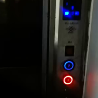 一部传菜电梯拆除处理